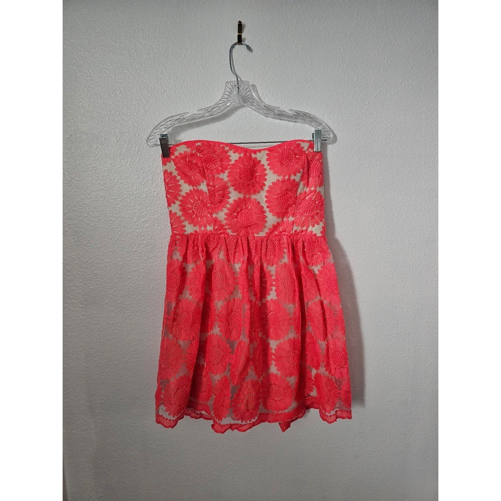 Trixxi Sunflower Lace Strapless Mini Dress